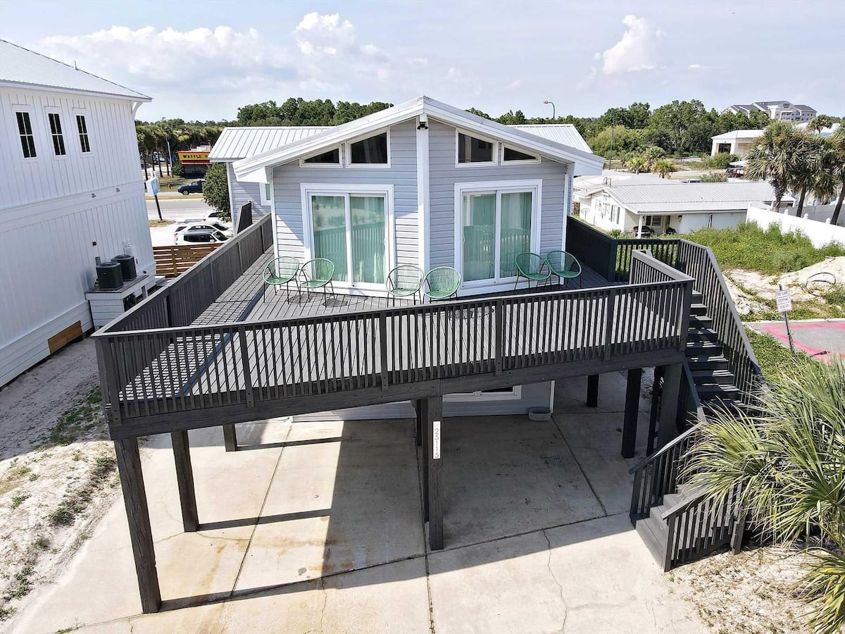 Front exterior of Belle Vista beach duplex in Orange Beach, Alabama