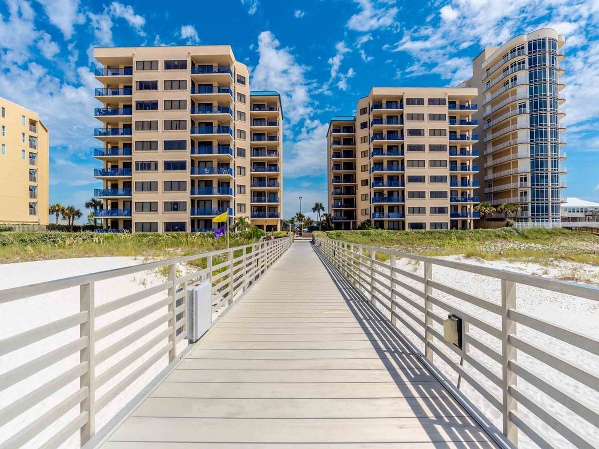 Four Seasons condo building in Orange Beach, Alabama