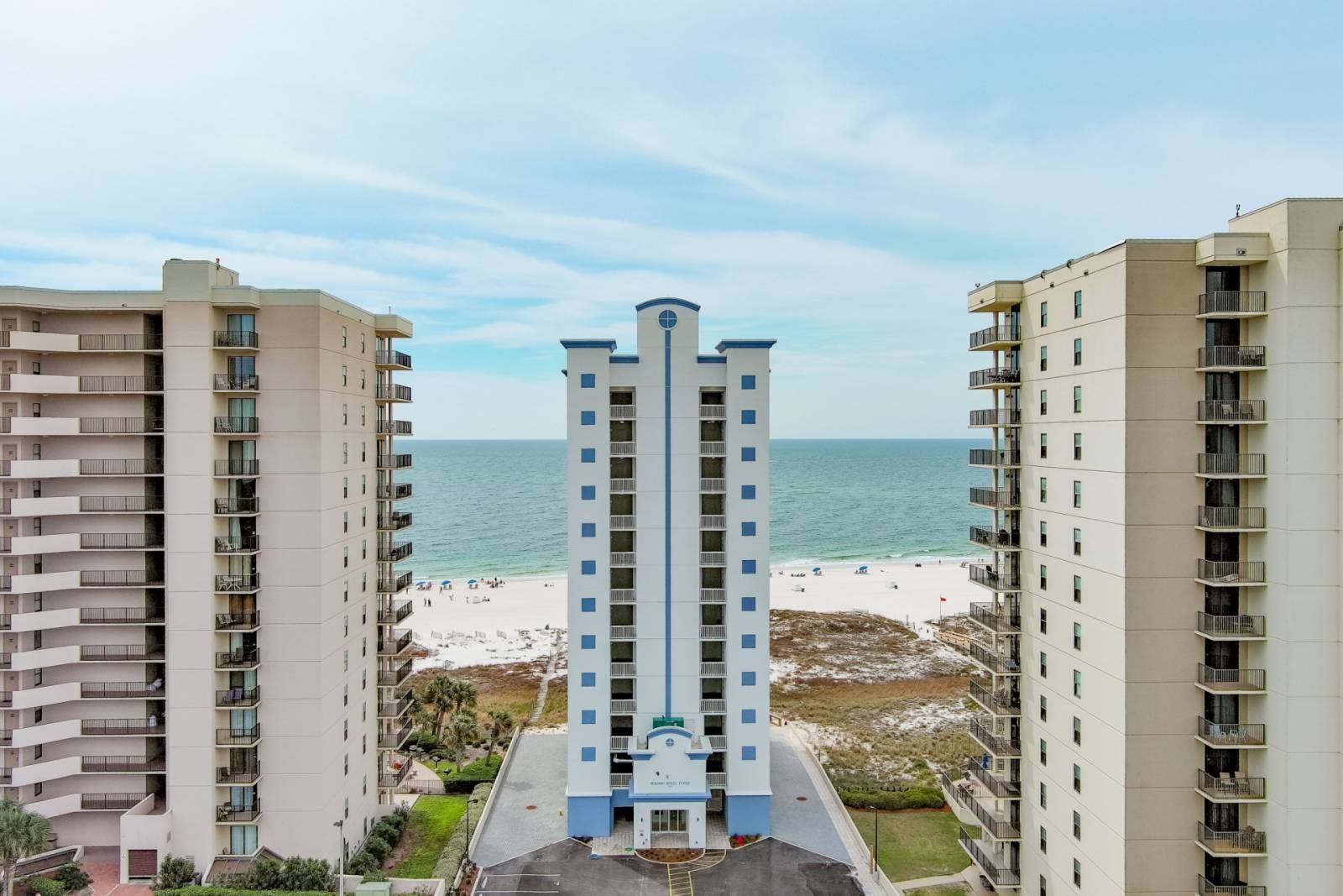 Perdido Dunes Tower condos in front of the beach and Gulf in Orange Beach, Alabama