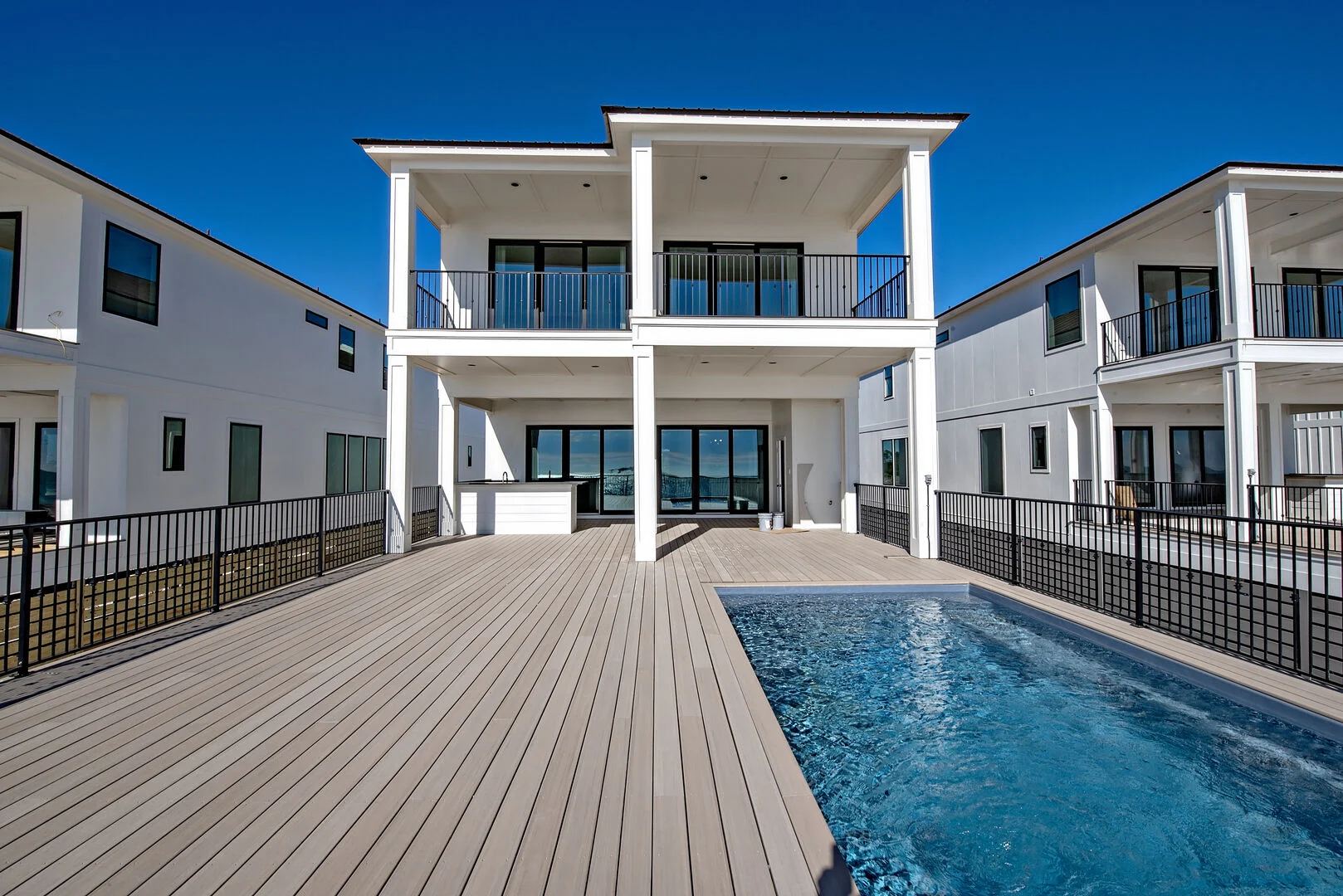 Sandy Crax Middle, 8-bedroom house rental in Fort Morgan, Alabama