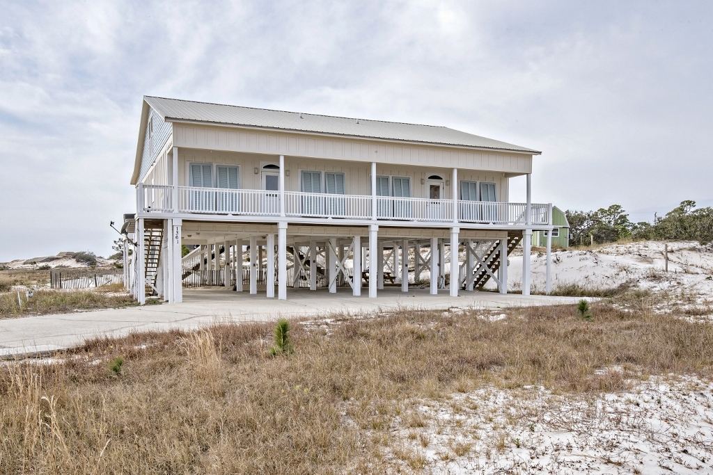 Sandy Feat house rental in Fort Morgan, Alabama