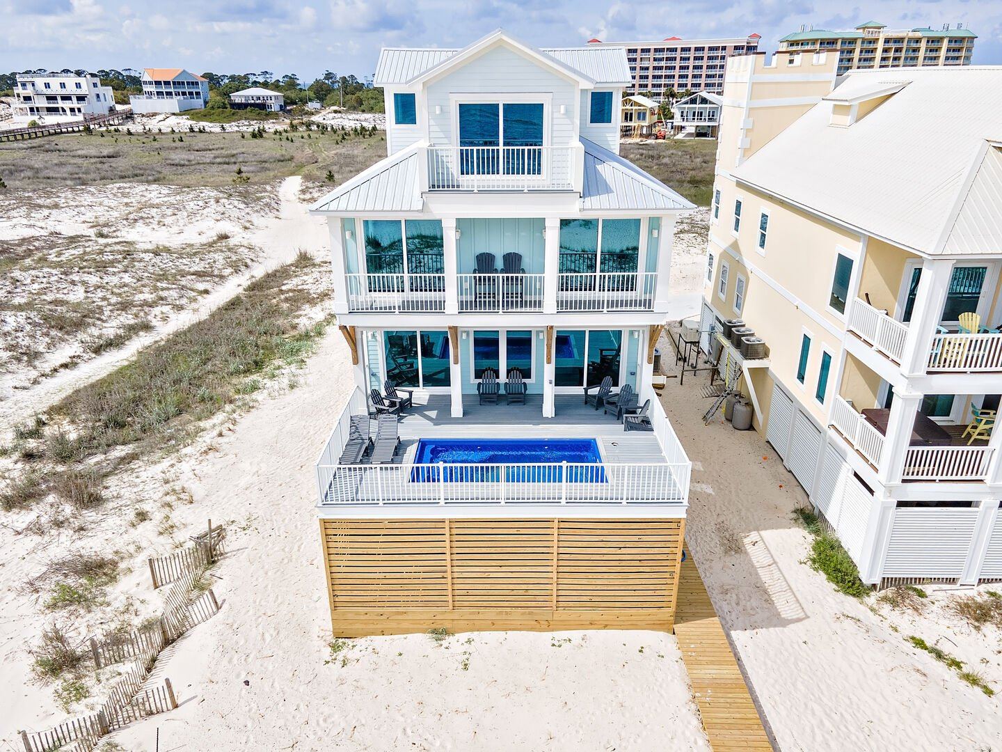 Stairway to Heaven, 8-bedroom house rental in Fort Morgan, Alabama