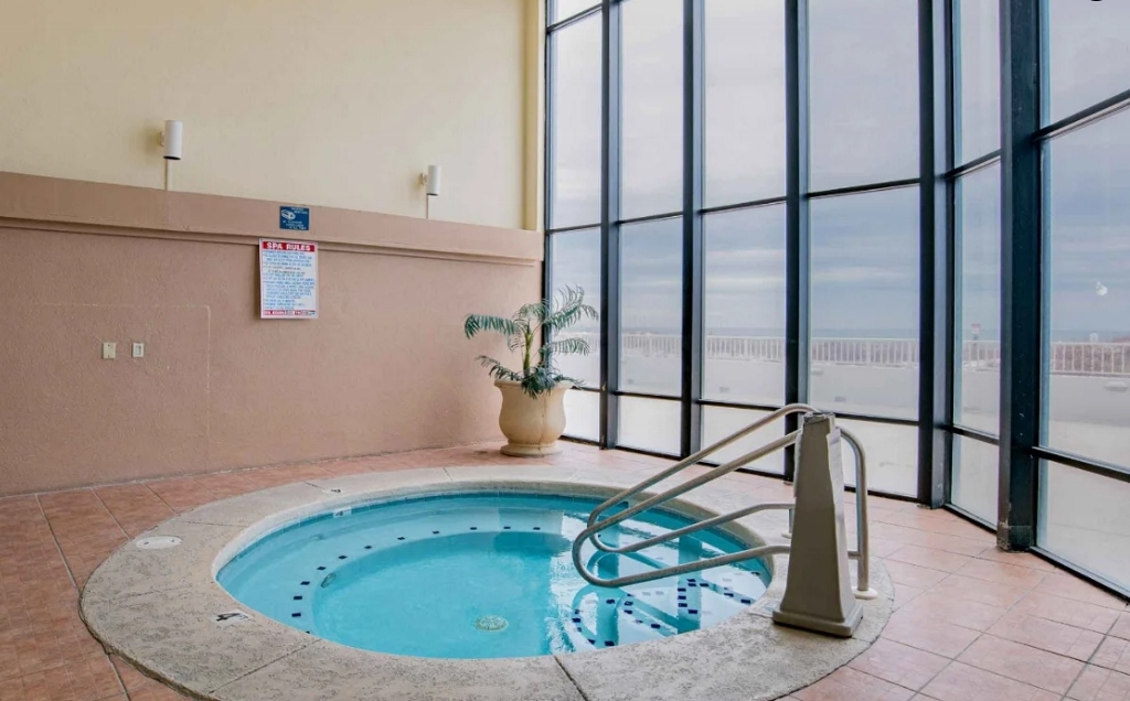Hot tub at Summerchase in Orange Beach, Alabama