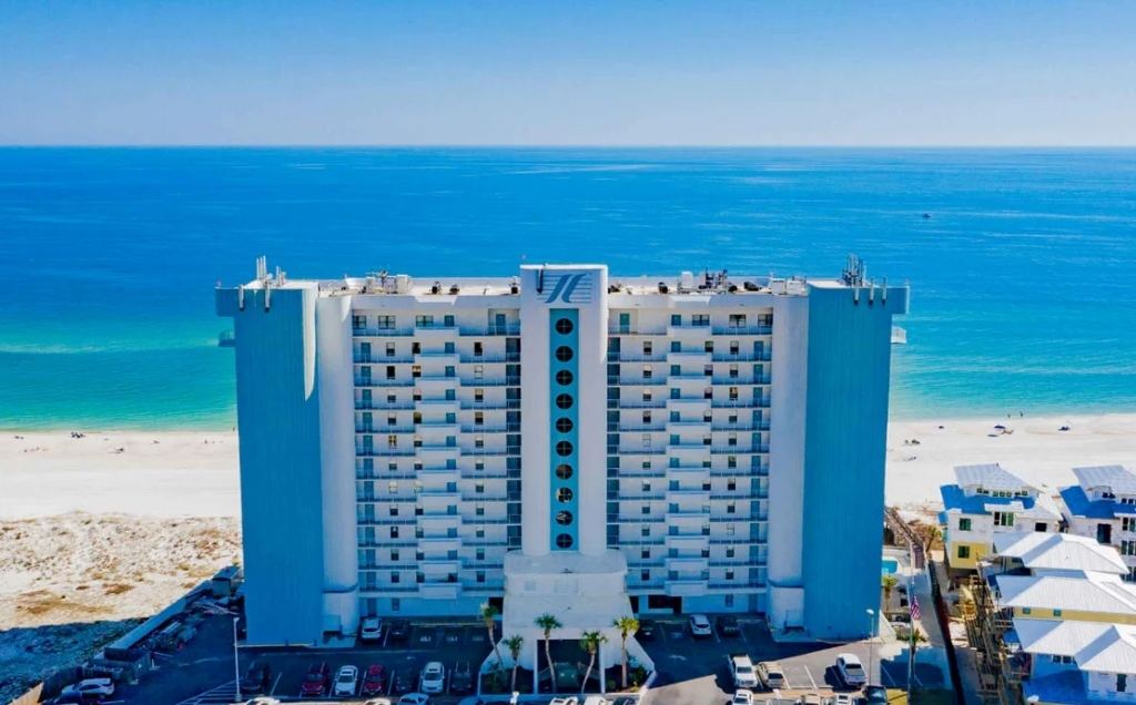 Summerchase condo building in Orange Beach, Alabama