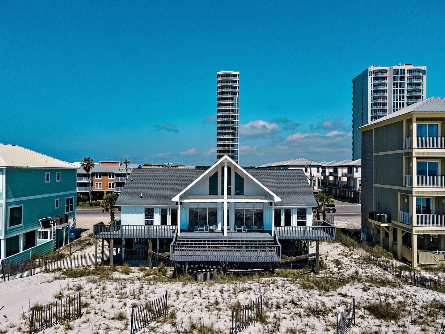 Beach house near the Gulf at Sundreams 1 in Gulf Shores, Alabama