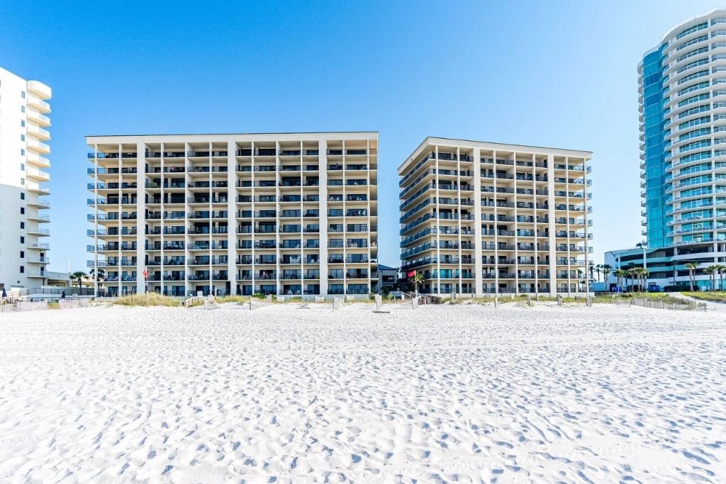 The Palms condo rentals in Orange Beach, Alabama